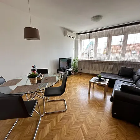Art Residence Cara Urosa 贝尔格莱德 外观 照片